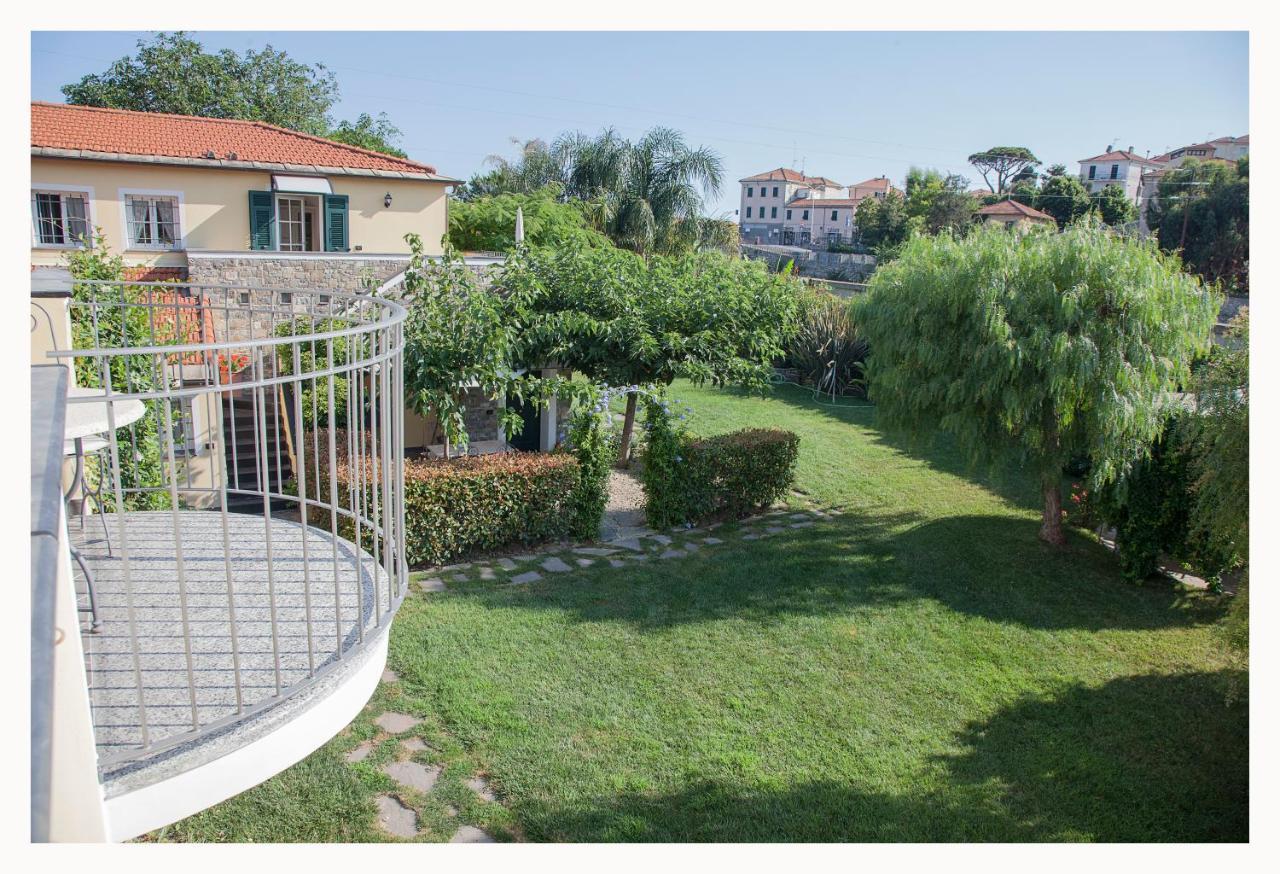 Casa Vacanze Nel Giardino Di Renzo Империя Экстерьер фото