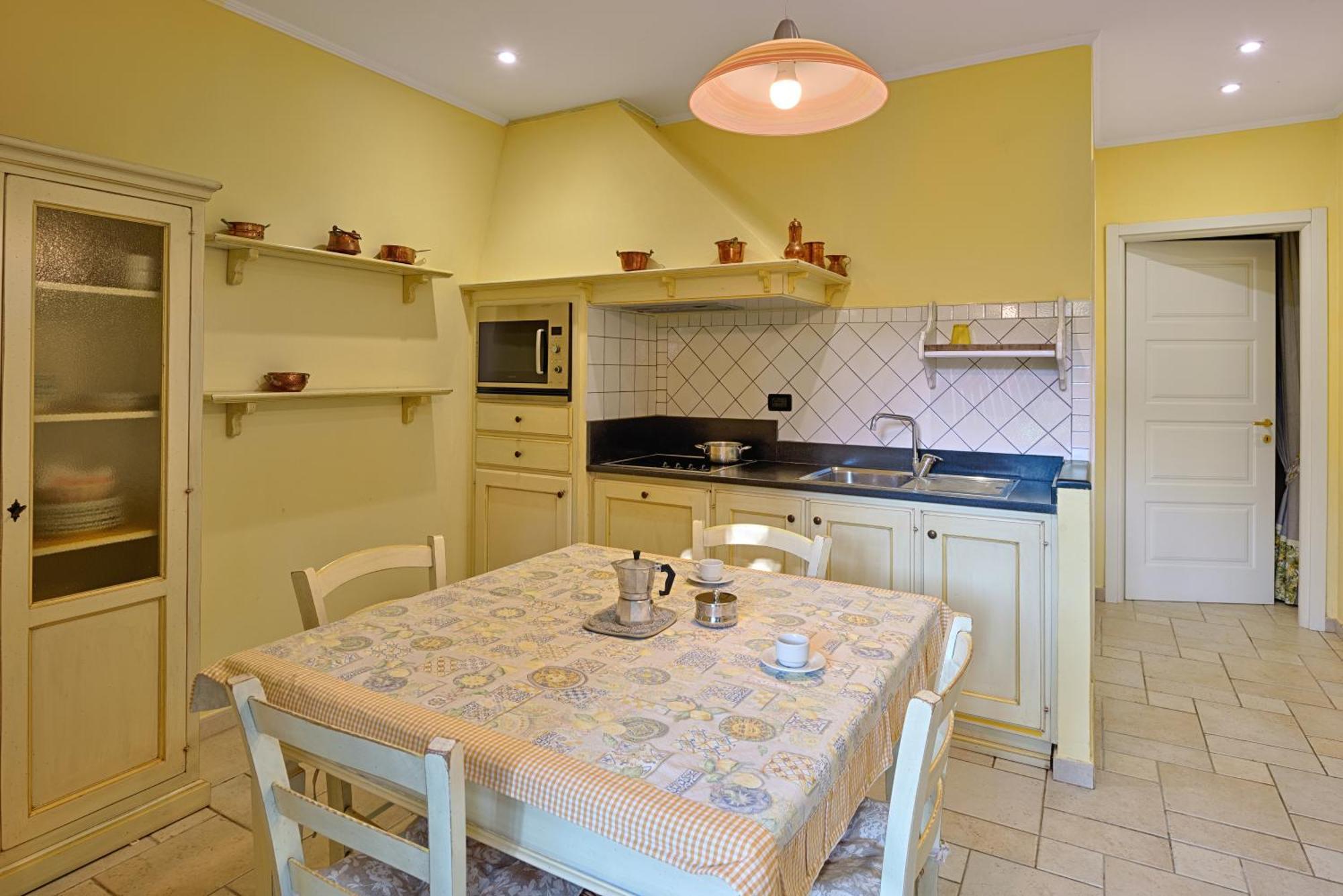 Casa Vacanze Nel Giardino Di Renzo Империя Экстерьер фото