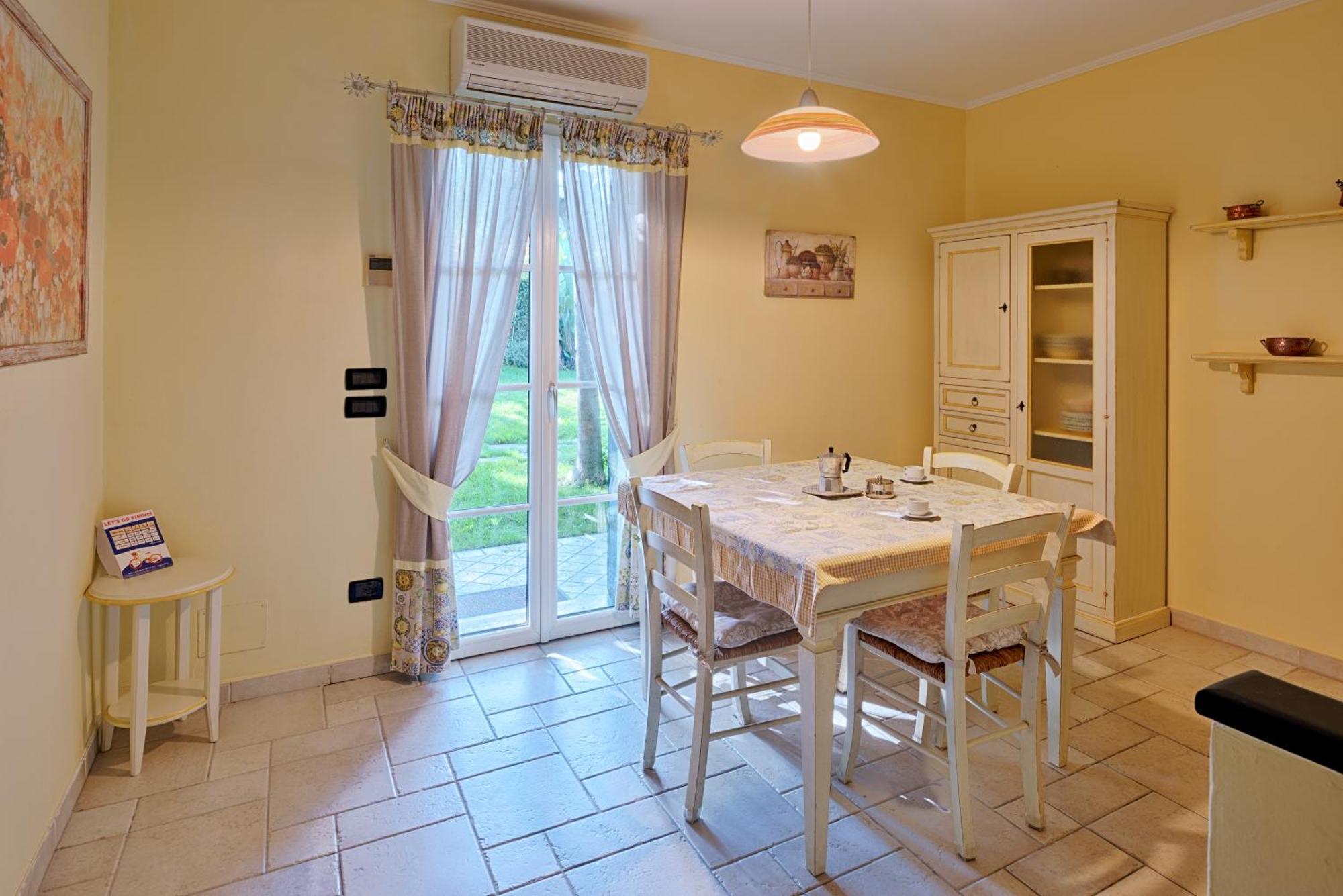 Casa Vacanze Nel Giardino Di Renzo Империя Экстерьер фото